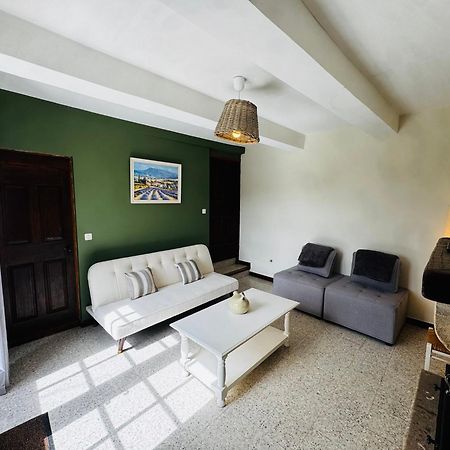 Gite La Bastide De La Loge Au Pied Du Mont Ventoux ソー・ドゥ・ヴォクリューズ 部屋 写真
